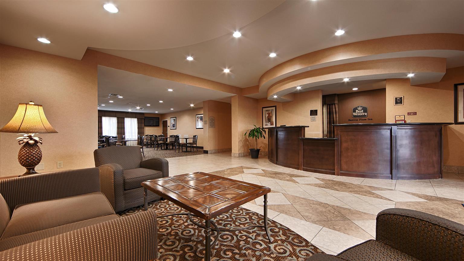 Best Western Bastrop Pines Inn Экстерьер фото