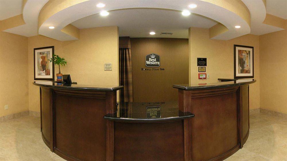 Best Western Bastrop Pines Inn Экстерьер фото