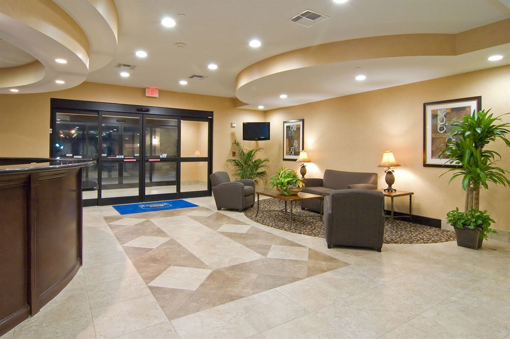 Best Western Bastrop Pines Inn Экстерьер фото