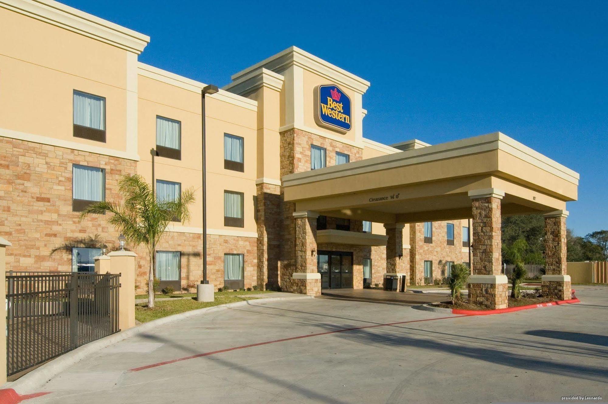 Best Western Bastrop Pines Inn Экстерьер фото