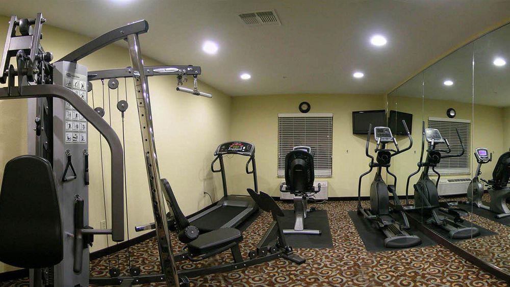 Best Western Bastrop Pines Inn Экстерьер фото